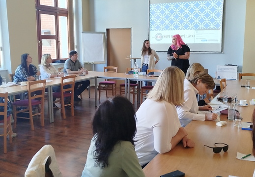 VA26_beseda o návykových látkách pro pedagogy - Zobrazí fotky z tohoto alba VA26_beseda o návykových látkách pro pedagogy